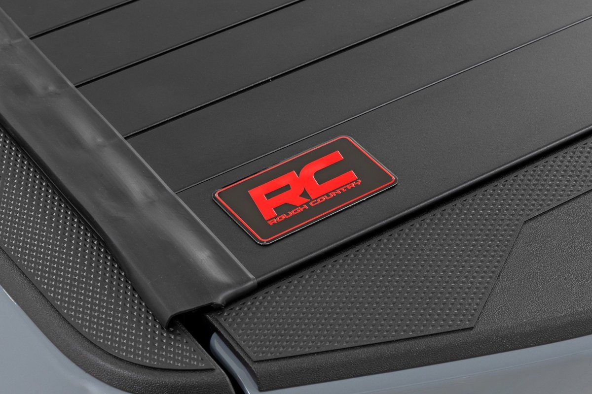 Nissan Frontier Hard Roll Up Bed Cover - Rough Country - Sleek Flush, Low-Profile Design - Matte Black - '22-'25